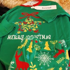 Irevial Christmas Holiday Themed Pajamas in Green 2 Piece set Size 10